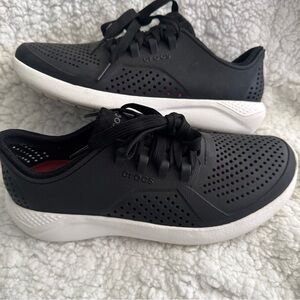 Crocs LiteRide Pacer Womens Size 7 Black White Lace Up Sneaker Shoes 205234